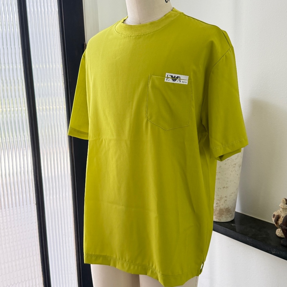 Emporio Armani‎ Neon Lime Green D41C53 100% Virgin Wool Short Sleeve T-shirt